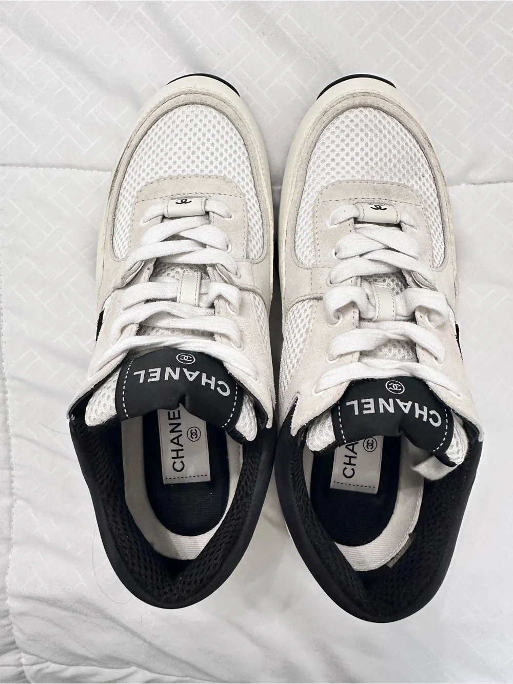 CHANEL White and Black CC Logo Runner Sneakers - Suede accents, 100% authentic